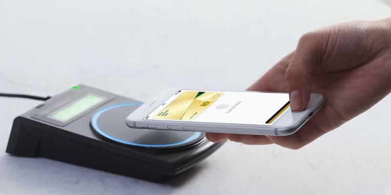 ついに国内発行カードでのVisaブランドでの決済に対応したApple Pay(出典：Apple)