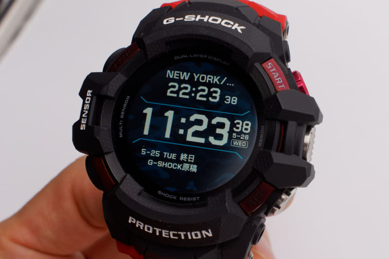 ビジネスユーザーっぽいレイアウト「ワールドタイム／現在地時刻／予定」