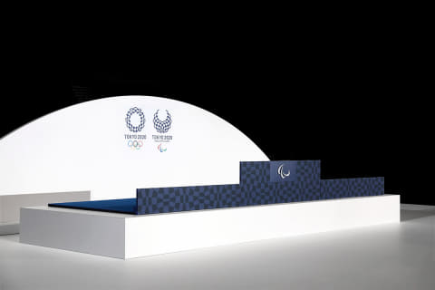 東京2020表彰台は再生プラスチック。組市松紋を立体化 - Impress Watch