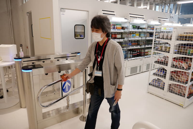 レジでの精算なく退店するのは、最初はやや戸惑いを感じるが、スピーディで非常に便利に感じる