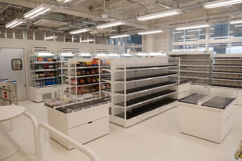 店舗面積は50m<span class="em sup">2</span>で、現在はコロナ禍のため、そのうちの20m<span class="em sup">2</span>のみを利用して営業中