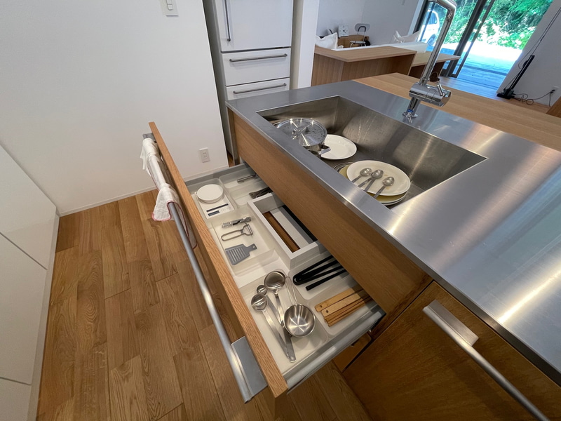 家電も食器も無印良品。家中を無印良品で揃えたらどうなるかというのを見るという点でも面白いモデルハウスだ