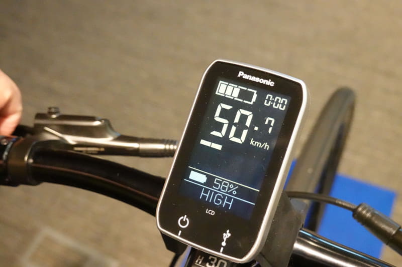 時速50kmまでなら簡単に出すことができる