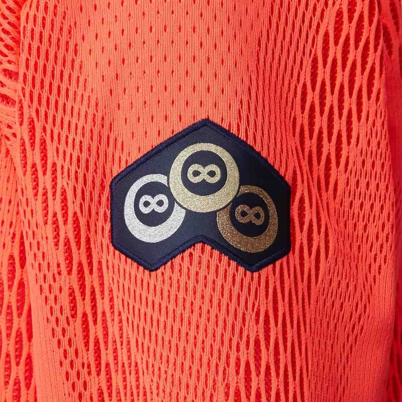 左袖のワッペンの∞マーク部分には、東京2020オリンピック日本代表選手団が獲得したメダル数が入る予定