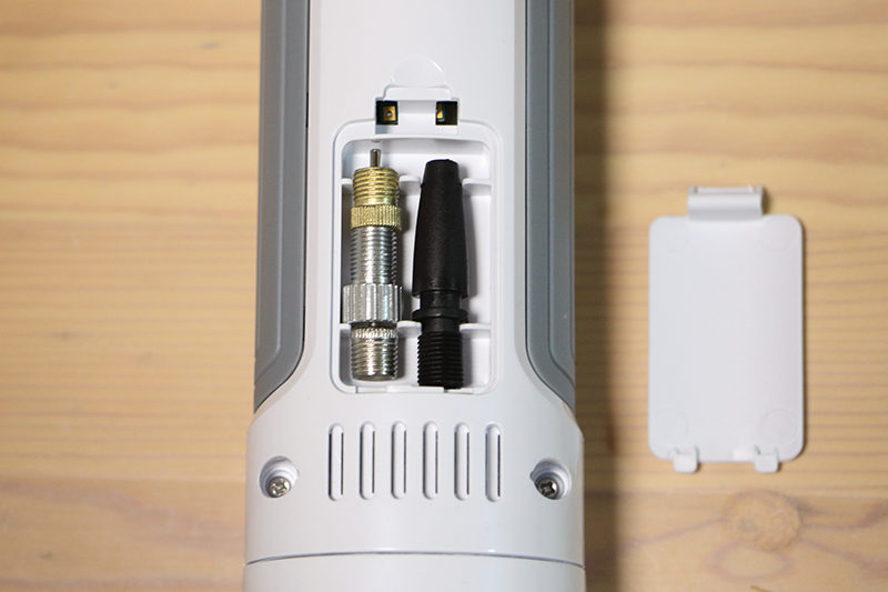 本体に格納されていている変換用のノズル