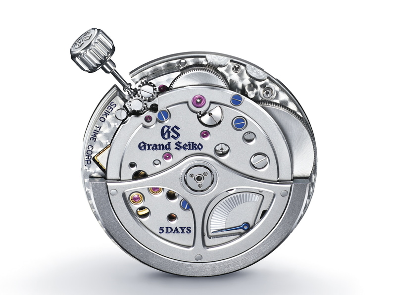 スプリングドライブムーブメント「キャリバー9RA2」。パワーリザーブインジケーターを裏側に配置している