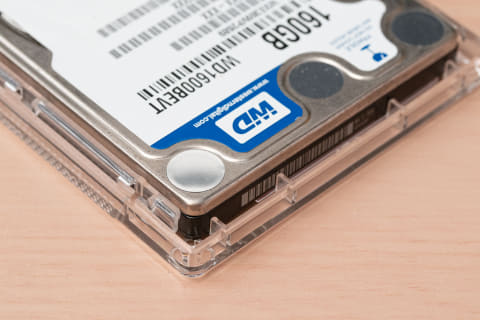 カセットテープ風HDDケースを買った。使いやすい・カッコイイ【いつ