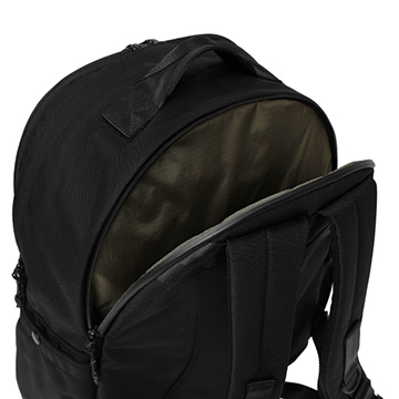 PORTER、シンプルデザインのミリタリー調デイパック「EXPLORER