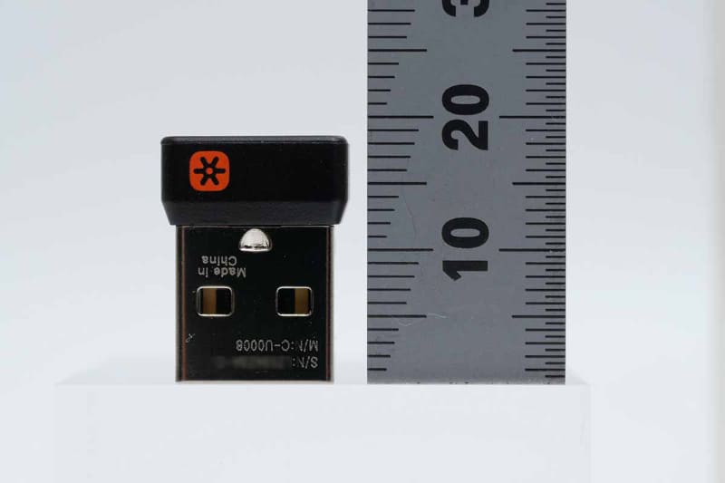 MX Anywhere 3付属のUnifyingレシーバーは長さが18.5mmほどです