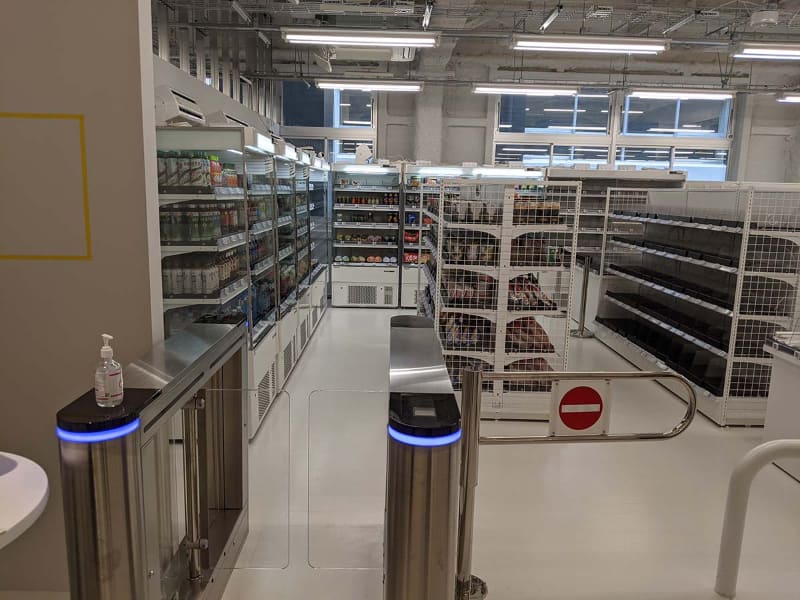 リクルートの九段下オフィス内部に設置されたBe There Goの店舗。こちらはZippinと提携した富士通が技術を提供している