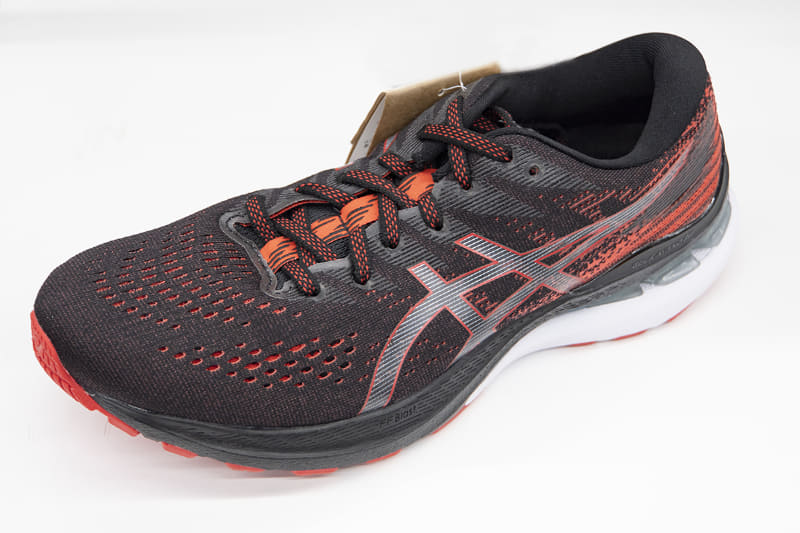 アシックス GEL-KAYANO 28(17,600円)
