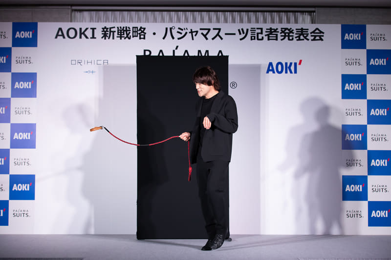 発表会ではが～まるちょばさんが、パジャマスーツを着用してのパントマイムを披露した