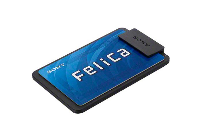 ホルダーでカードを固定