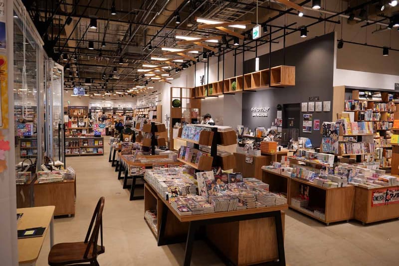 ところざわサクラタウン内の書店「ダ・ヴィンチストア」