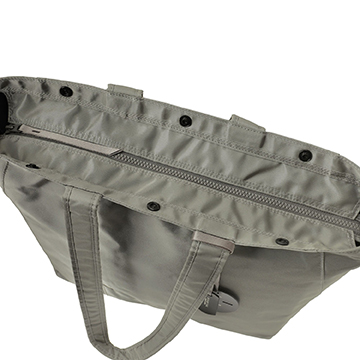 PORTER、上品で落ち着いたミリタリーカラーの「GIRL SHELL」 - Impress