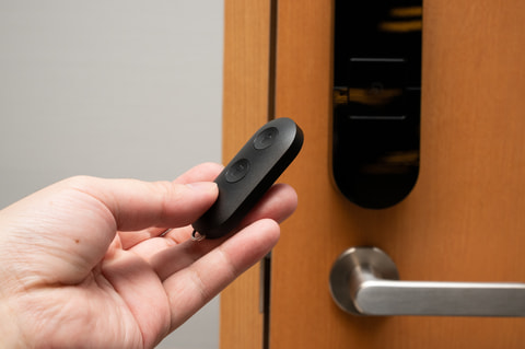 スマホ無しでスマートロック解錠「Qrio Pad」 カードキー活用