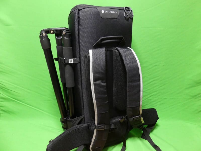 持ち運び時のスタイル。しかし重い……