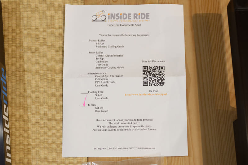 同梱されているプリントのQRコードを読み取ってオンラインマニュアルにアクセス