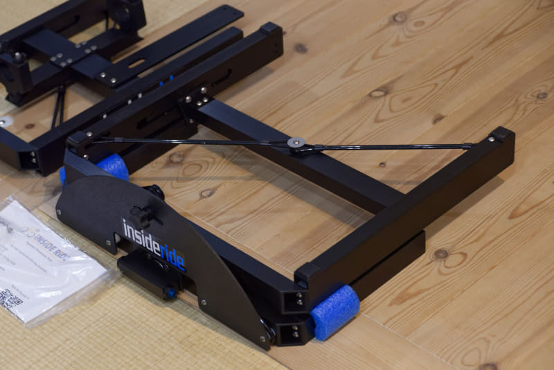 フロント側のパーツ