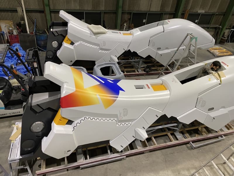 <span class="fnt-70">(C)創通・サンライズ</span>