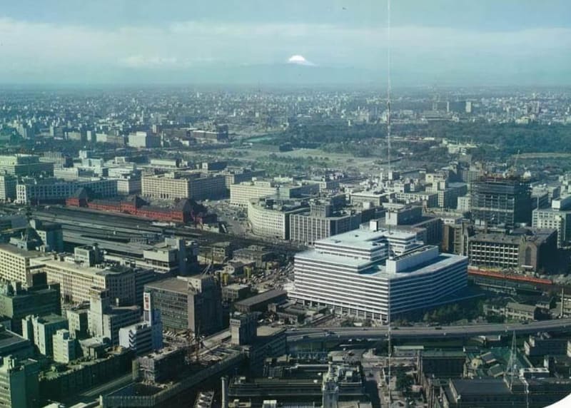 竣工当時の日本ビル