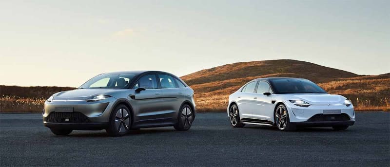 VISION-S 02とVISION-S 01