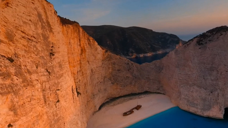 YouTube VRで360°動画を再生した様子