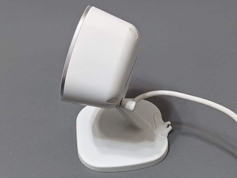 今回はこのウェブカメラのケーブルの補修に使用する