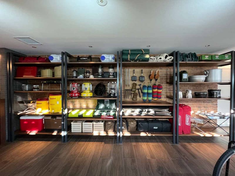 レンタルスペース。家に置きにくい大人数用のキャンプ機材がありがたい