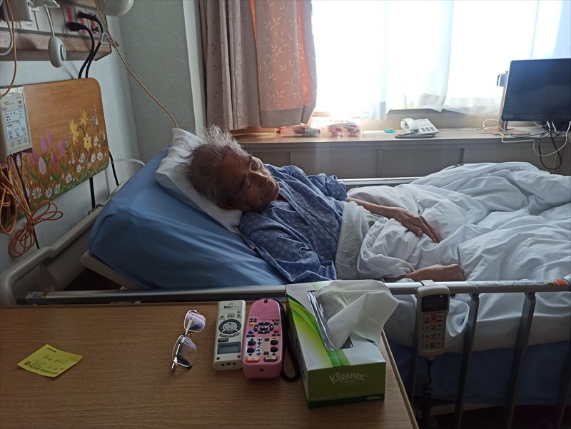 新型コロナ禍では入院時の面会に制限がかかり、時に「悔い」が残る事態も
