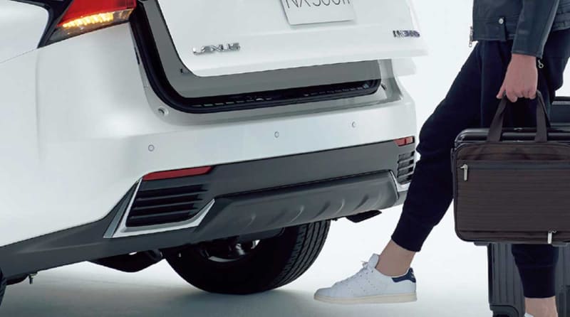 ハンズフリーパワーバックドア