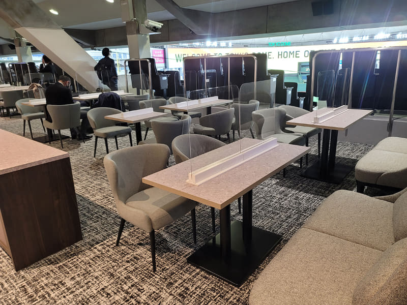 ラウンジエリアも全面リフォーム