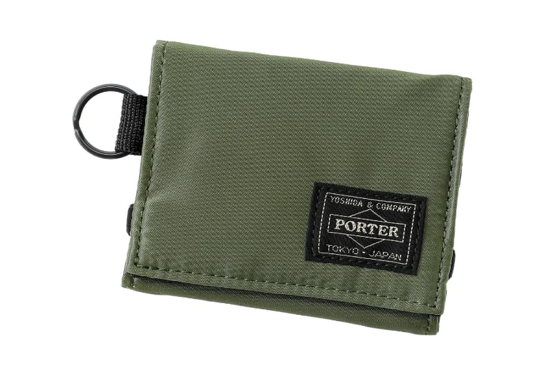 HOLIDAY WALLET
