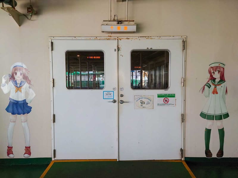 そのまま行くと乗船口にたどり着く