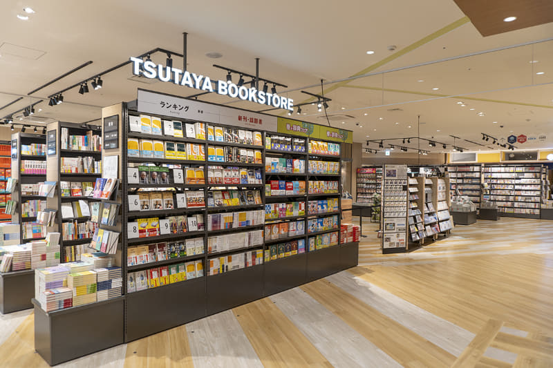 TSUTAYA BOOKSTORE(4階)