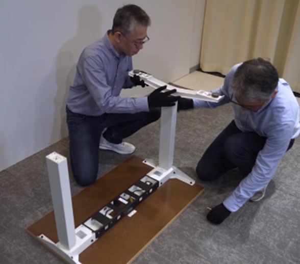 推奨は2人での組み立て