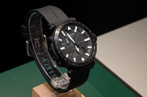 カシオ プロトレック、ビッグフェイスモデルにバイオマス素材