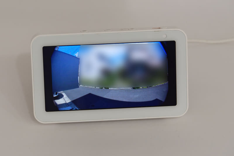 スマートディスプレイと連携すればドアベルの映像を確認しつつ、音声で応対も可能