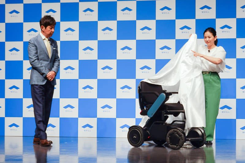 サプライズに素で反応する関根勤さん