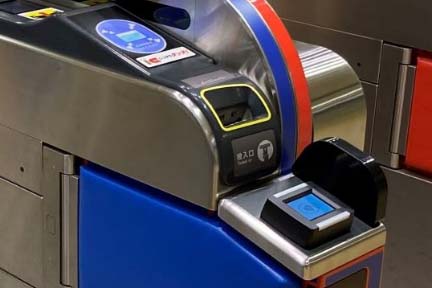 Visaのタッチ決済読み取り部