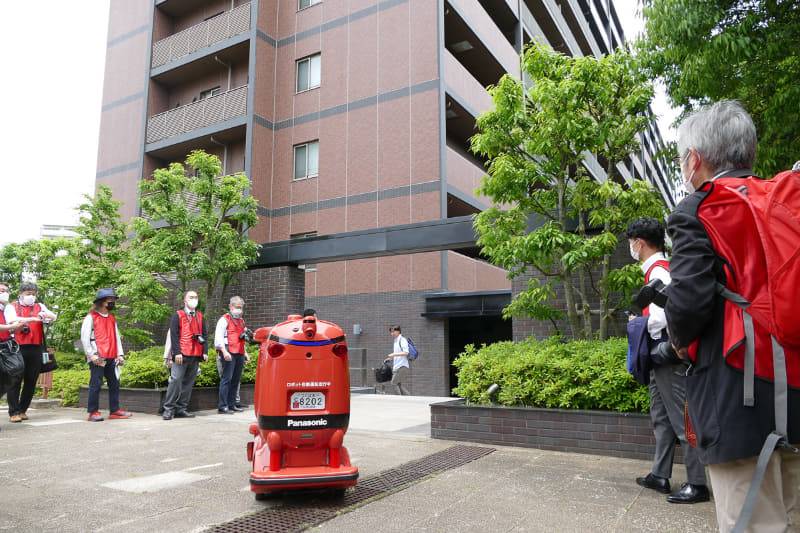 注文した住民のマンションに到着