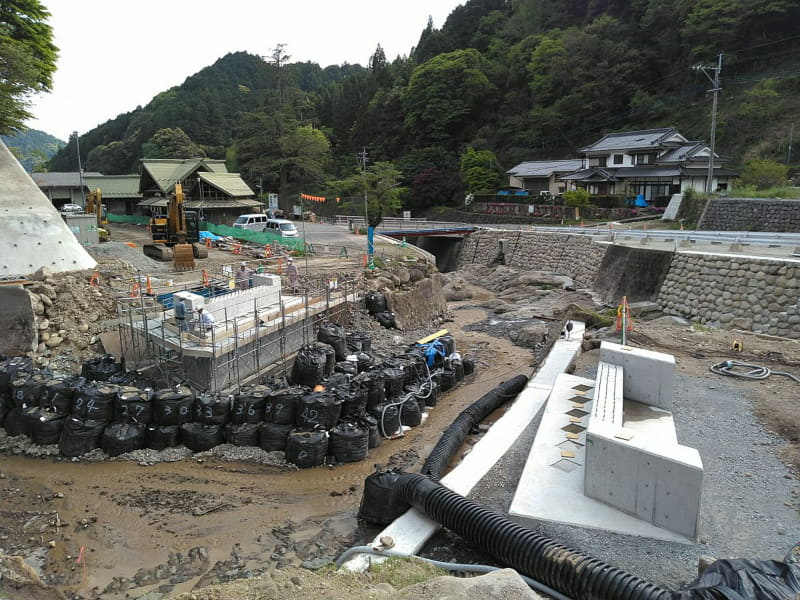 筑前岩屋駅構内(現在)