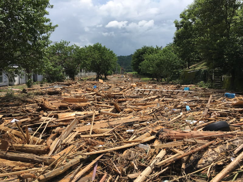宝珠山駅構内(災害直後)