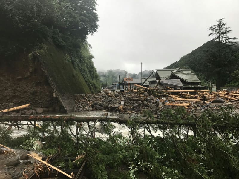 筑前岩屋駅構内(災害直後)