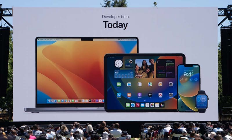 各製品の新OSが揃って発表になり、開発者向けには当日から利用可能となった