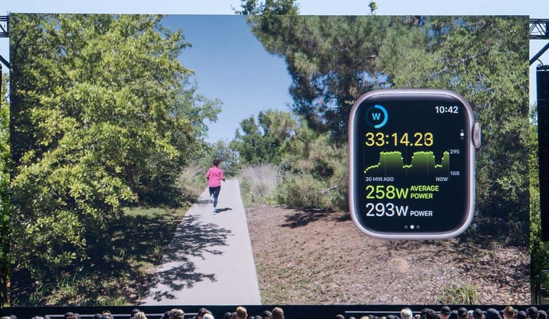 Apple Watch向け新OS「watchOS 9」では、複数のセンサー情報から走るフォームや走る時の力などをより正確に計測する