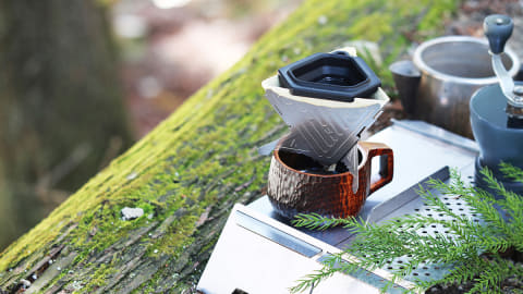 オーディオテクニカのキャンプギア発売。焚火台とコーヒードリッパー