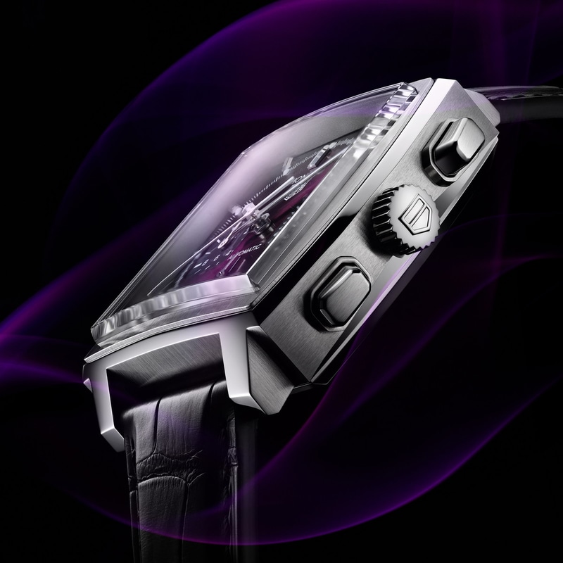 タグ・ホイヤー モナコ キャリバー ホイヤー02 パープルダイヤル リミテッドエディション(CBL2118.FC6518)、847,000円、限定500本