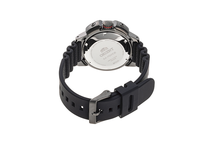 オリエント M-FORCE RN-AC0L09R、国内50本限定、71,500円