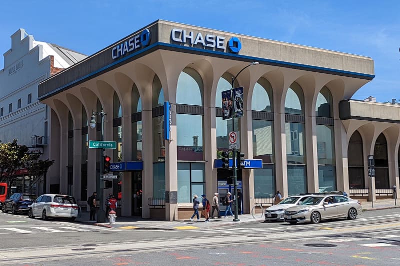 サンフランシスコ市内にあるChaseの支店。この建物はもともとWashington Mutualの店舗であり、リーマンショックで経営危機に陥った同行を救済合併する形でChaseが買収し、西海岸に拠点を広げるきっかけとなった